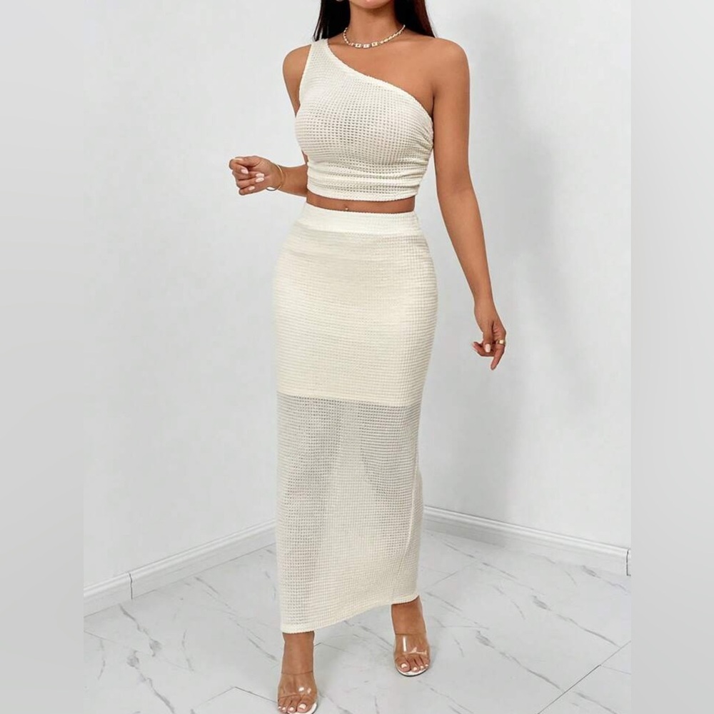 NEW VCAY Waffle Knit One Shoulder Crop‎ Top & Skirt Size M Ivory Crème Beach